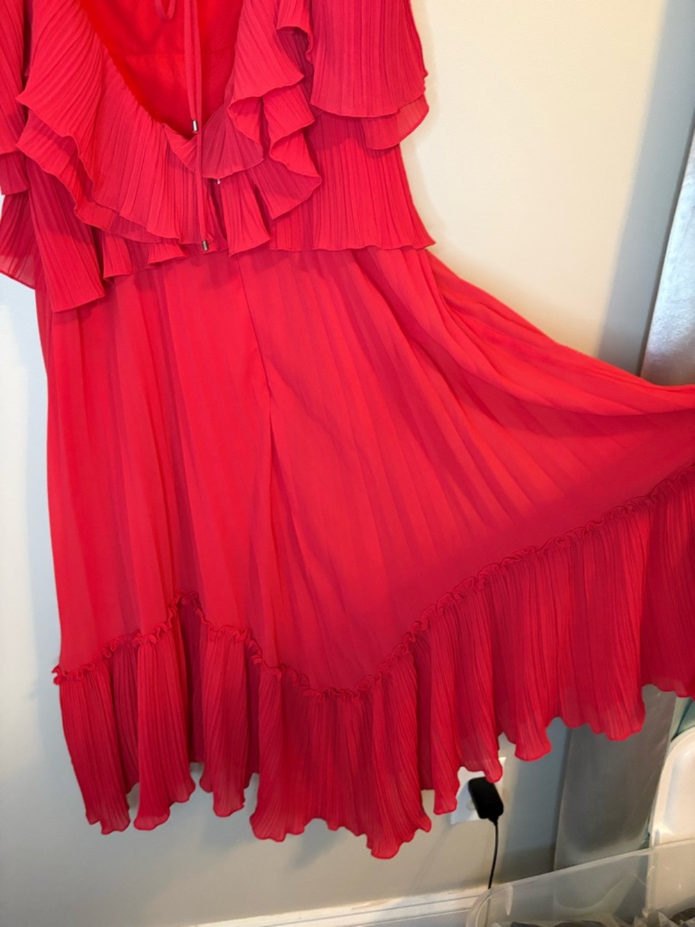 Halston Heritage Red Pleated Ruffle Midi Dress Strappy L NWOT - Picture 5 of 11